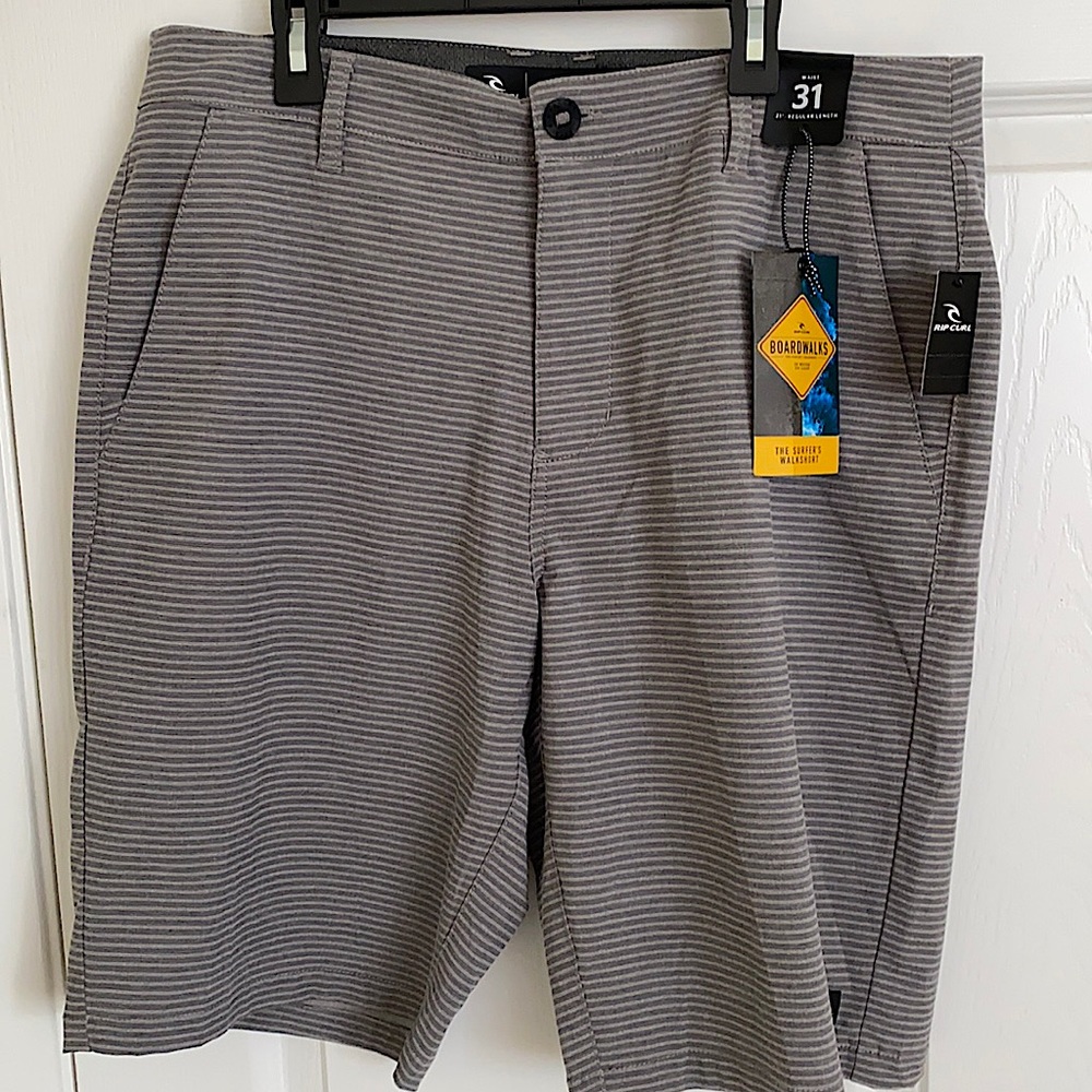 Rip Curl gray water/land walkshorts.